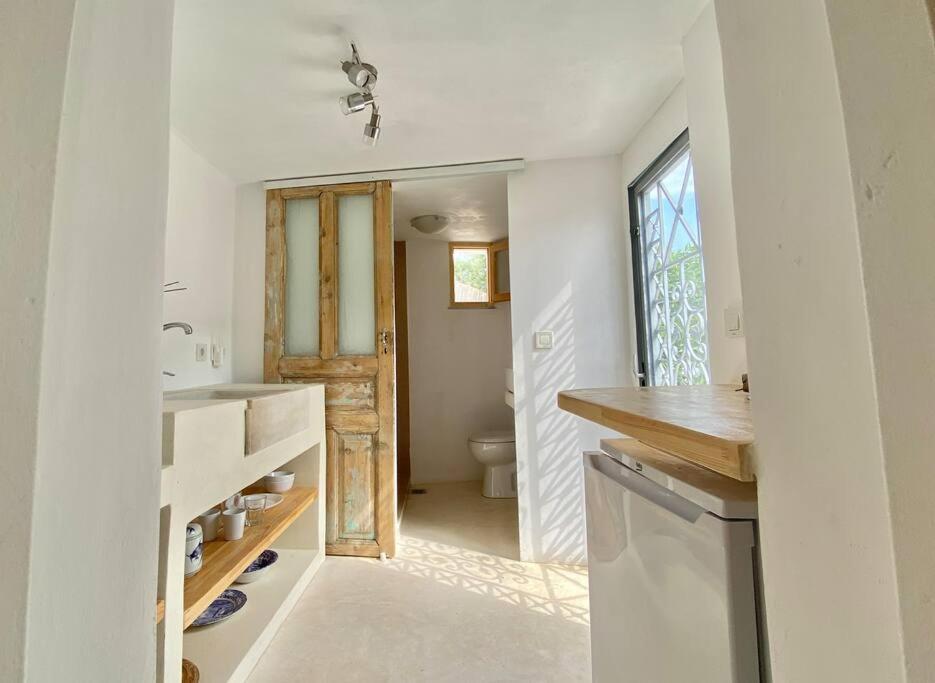 Stylish Vathy Studio With Sea View 외부 사진
